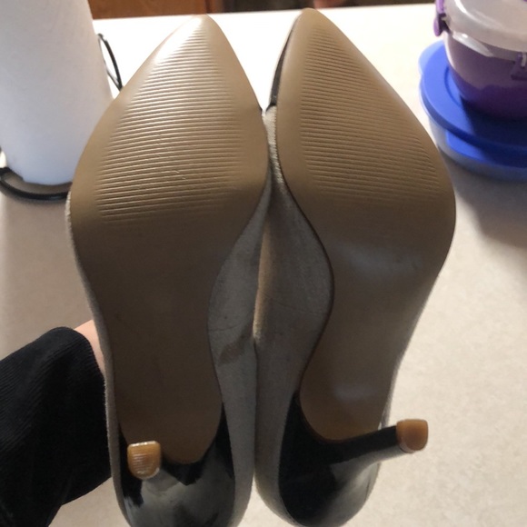 Like new Nine West heals. - Picture 4 of 4